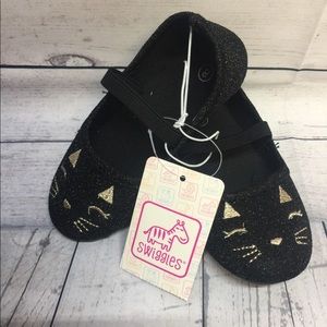 SWIGGLES Toddler Slip on Shoes NWT!